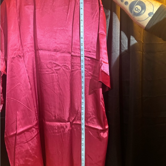 Intimo Luxurious Roseberry Satin Robe - Picture 11 of 12